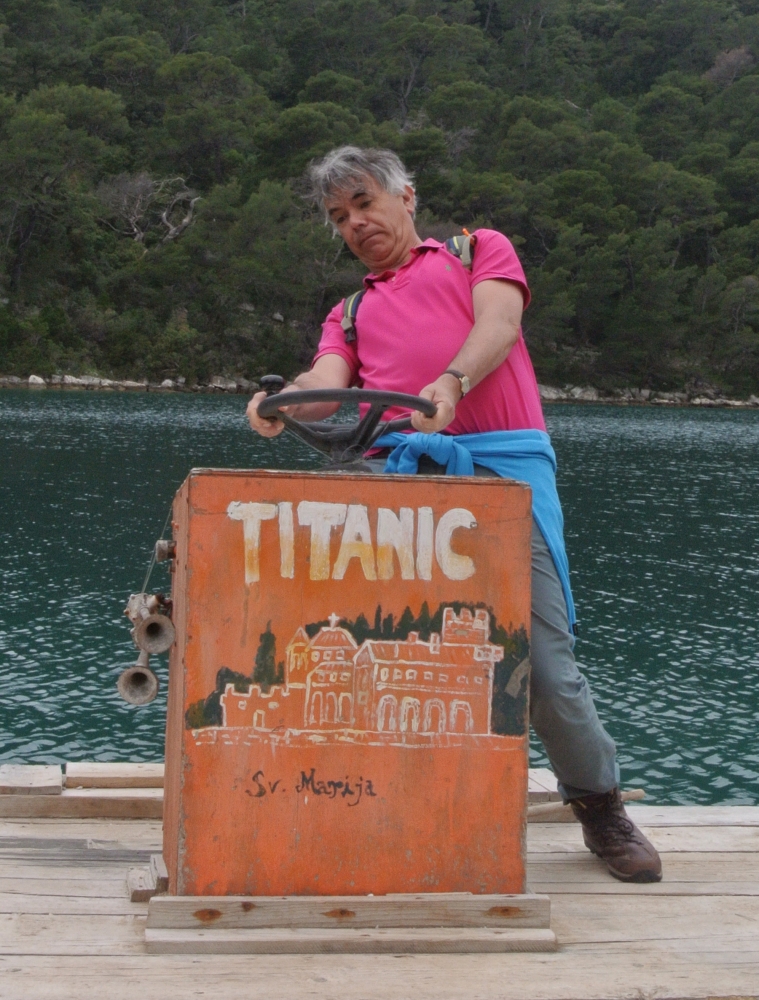 FF de Titanic bijsturen